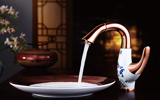 【诗尔曼卫浴】“探兰”无铅铜质青花龙头产品设计